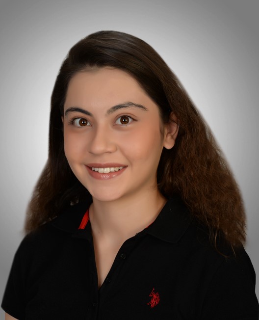 Aleyna Nur ÜSTE